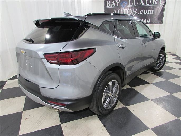 Chevrolet Blazer 3LT 2024 — миниатюра 17