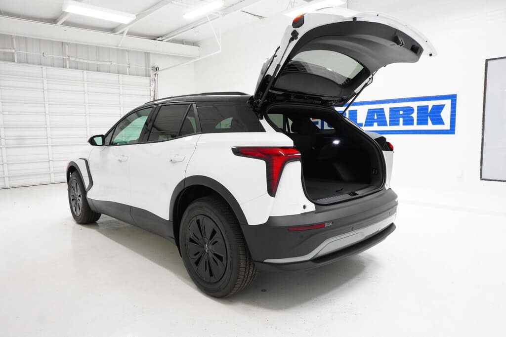 Chevrolet Blazer EV LT 2026 — миниатюра 8