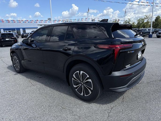 Chevrolet Blazer EV LT 2026 — миниатюра 3