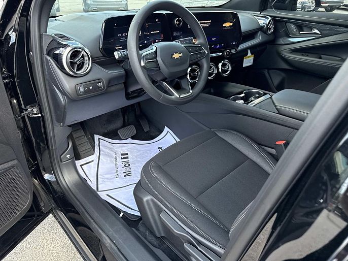 Chevrolet Blazer EV LT 2026 — миниатюра 9