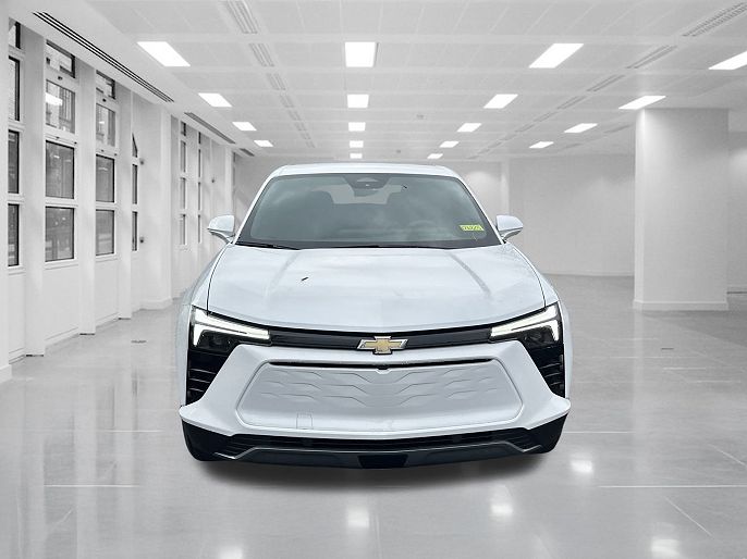 Chevrolet Blazer EV LT 2026 — миниатюра 2
