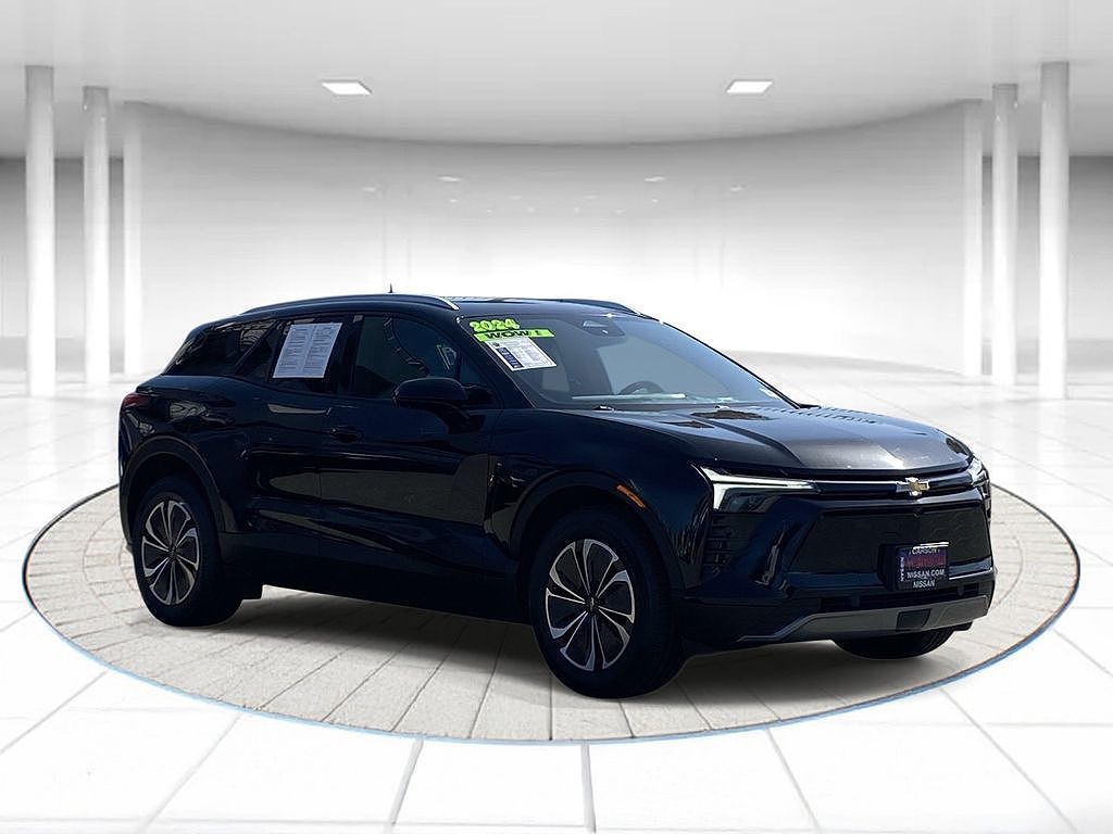 2024 Chevrolet Blazer EV photo 1