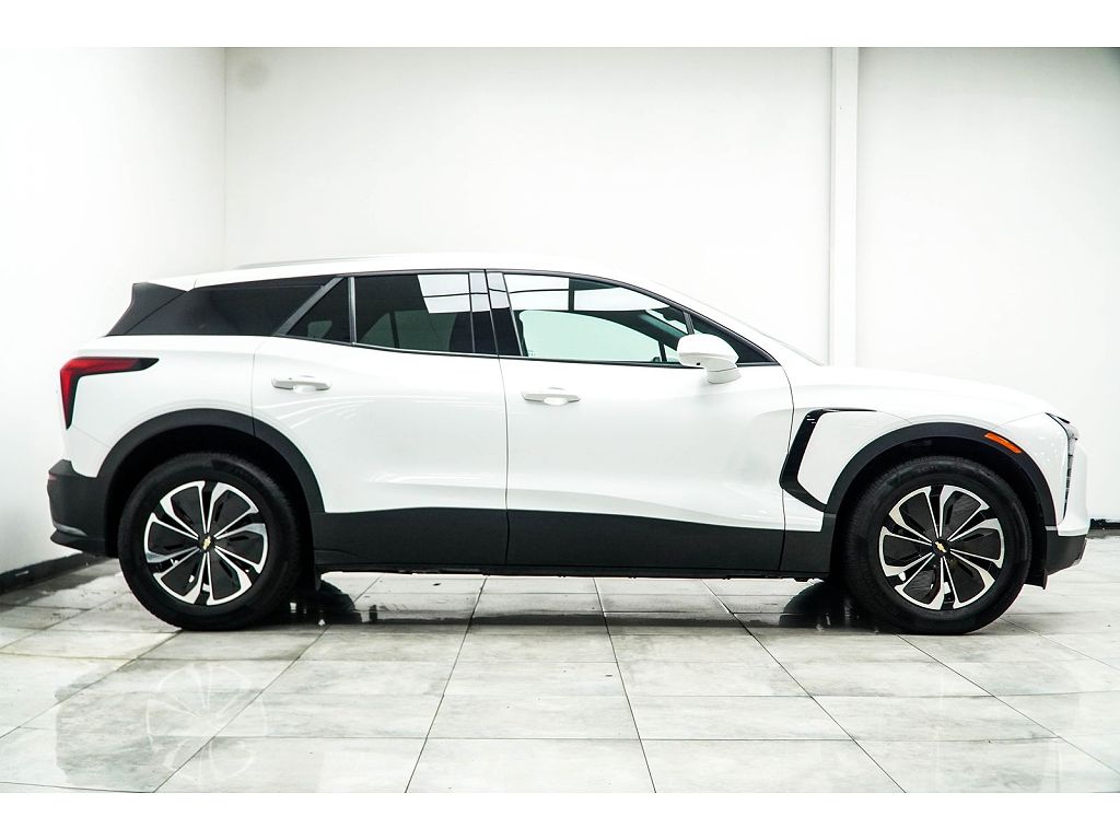 2024 Chevrolet Blazer EV LT