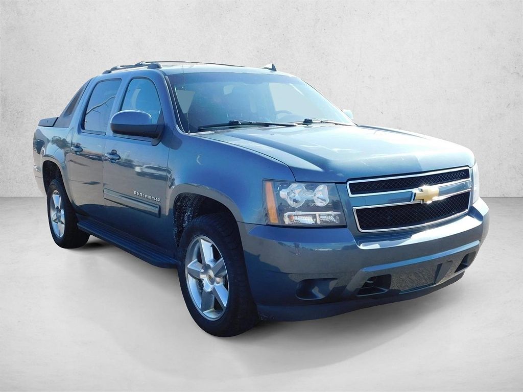 2012 Chevrolet Avalanche LS