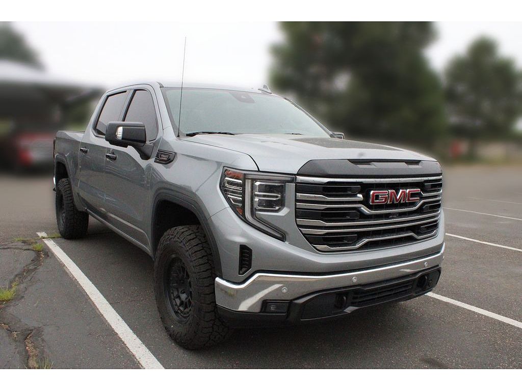 2024 GMC Sierra SLT