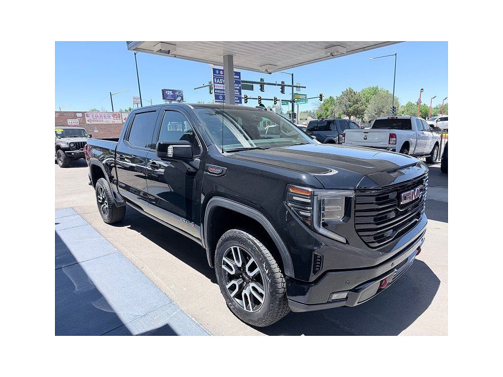 2024 GMC Sierra 1500 4WD Crew Cab Short Box AT4