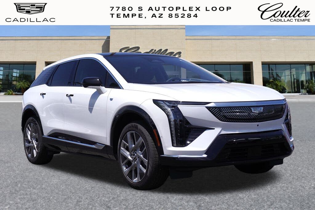 2025 Cadillac OPTIQ Luxury 1