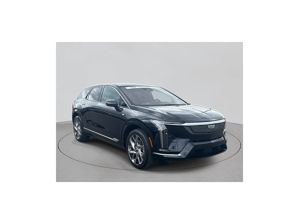 2025 Cadillac Optiq Luxury 2