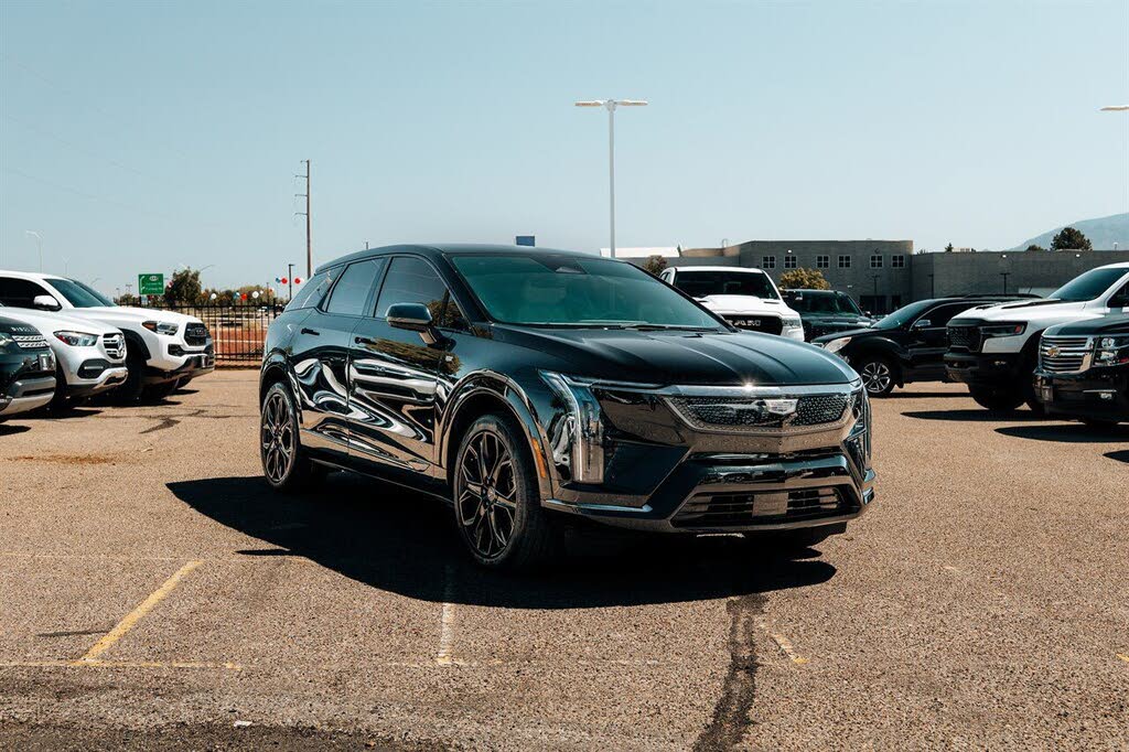 2025 Cadillac Optiq Sport 1