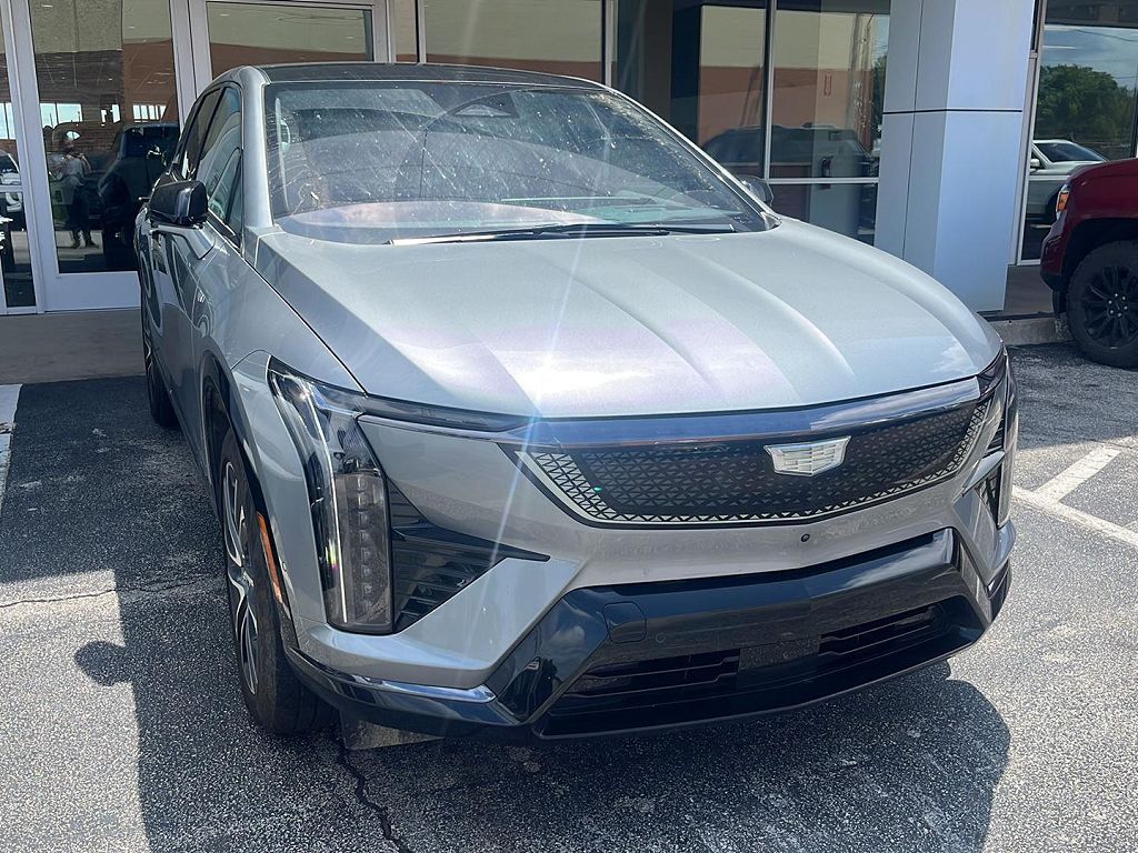 2025 CADILLAC OPTIQ Sport 2