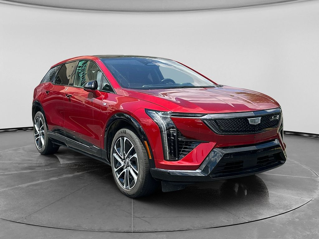 2025 Cadillac Optiq Sport 2