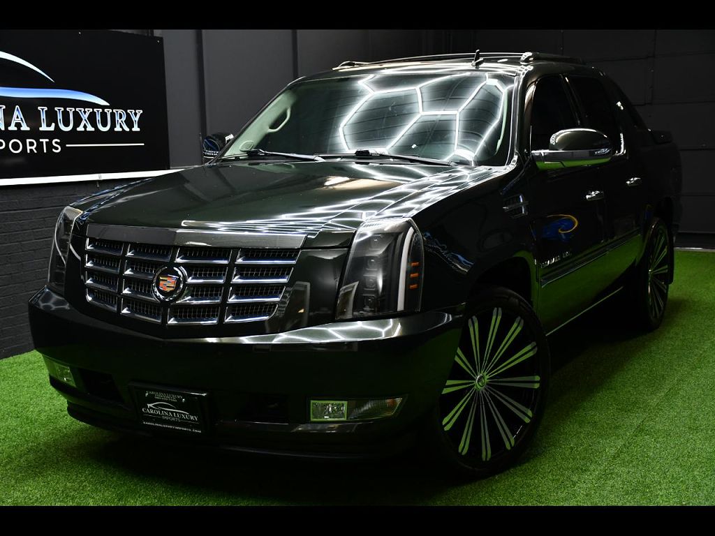2013 Cadillac Escalade EXT Luxury