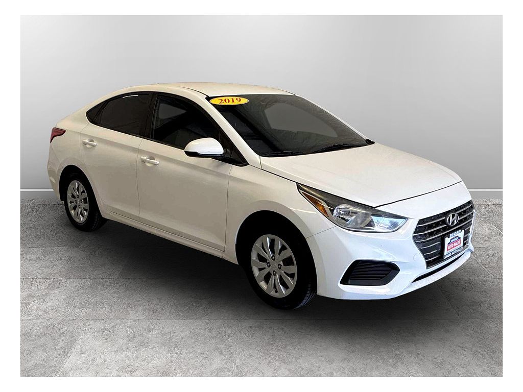 2019 Hyundai Accent SE