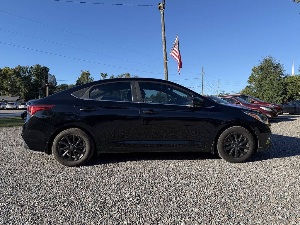 2019 Hyundai Accent SE