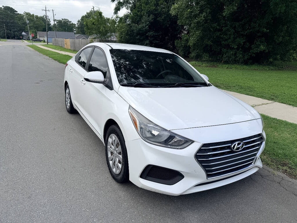 2020 Hyundai Accent SE