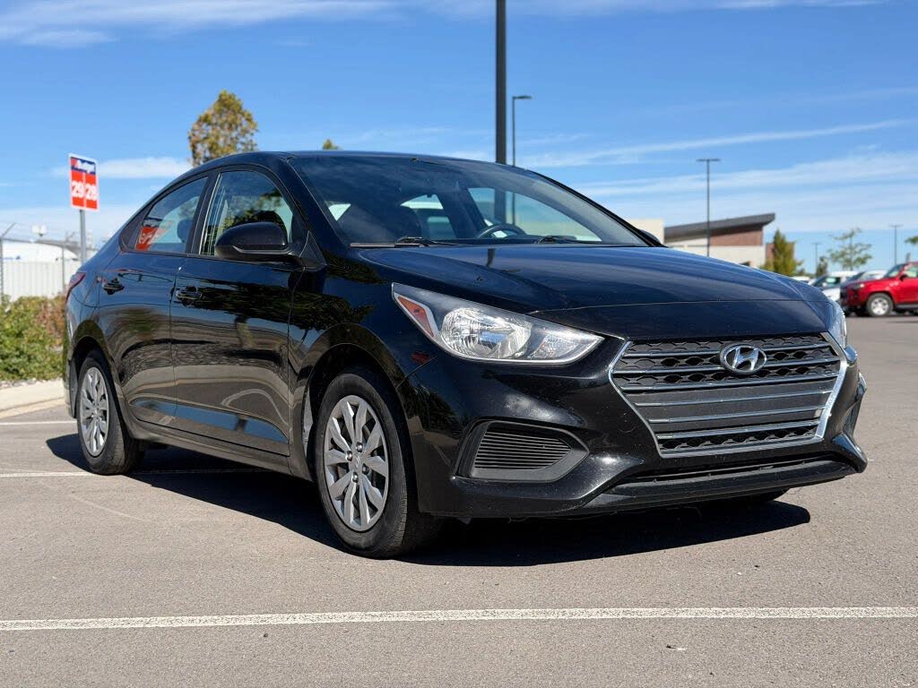 2022 Hyundai Accent SE