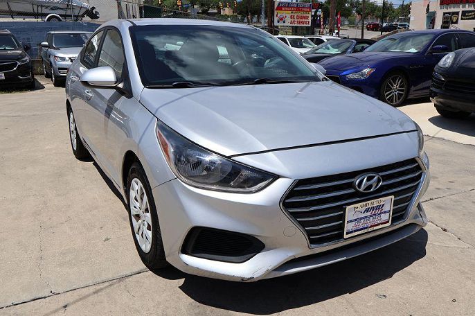 2020 Hyundai Accent SE