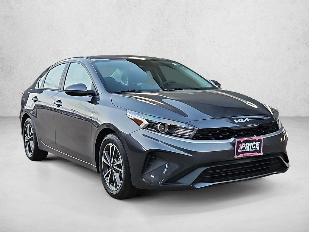 2023 Kia Forte LX