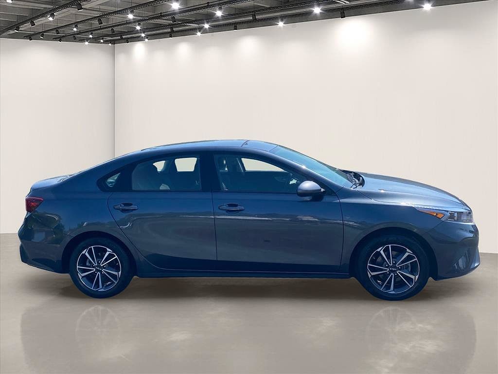 2023 Kia Forte LX