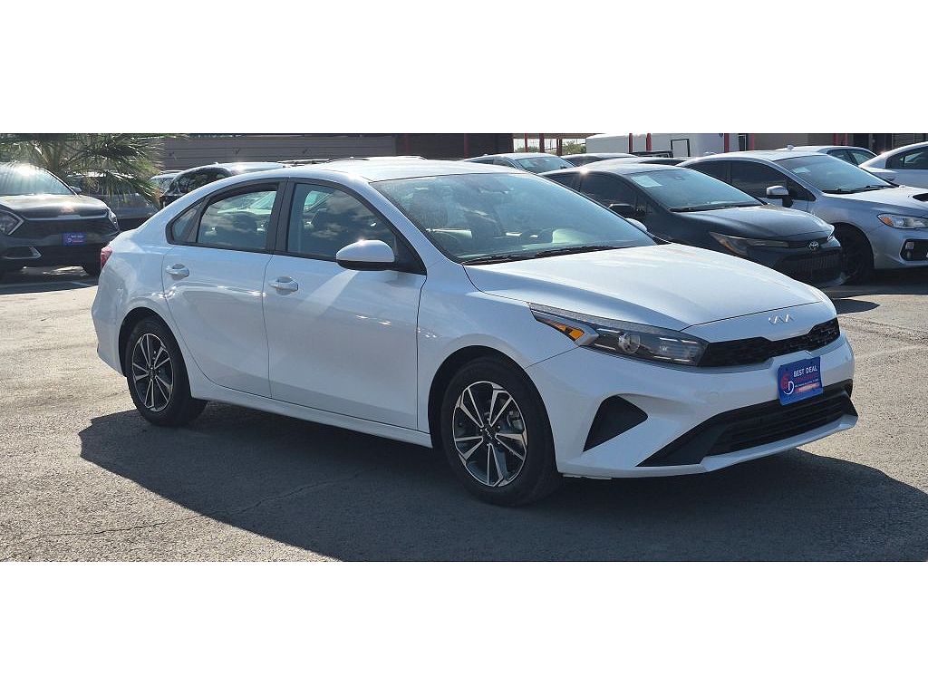 2023 Kia Forte LX