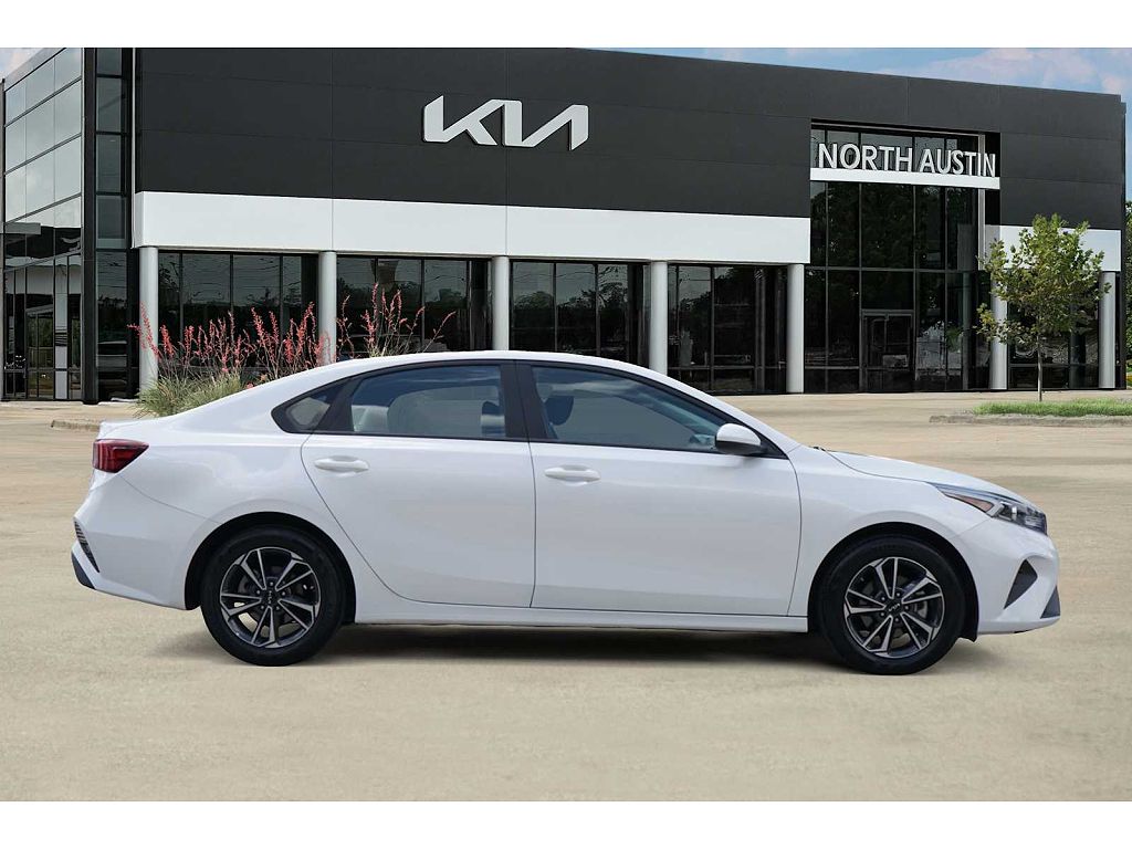 2024 Kia Forte LX