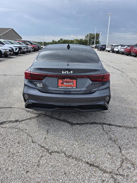 2023 Kia Forte LX