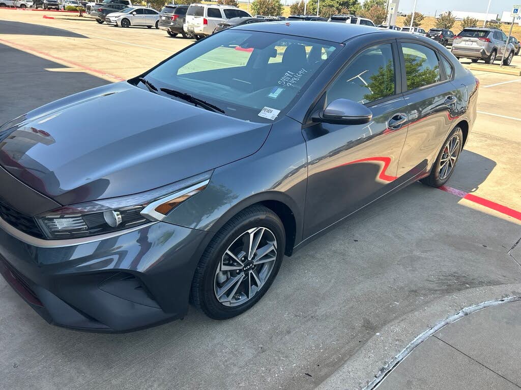 2023 Kia Forte LX