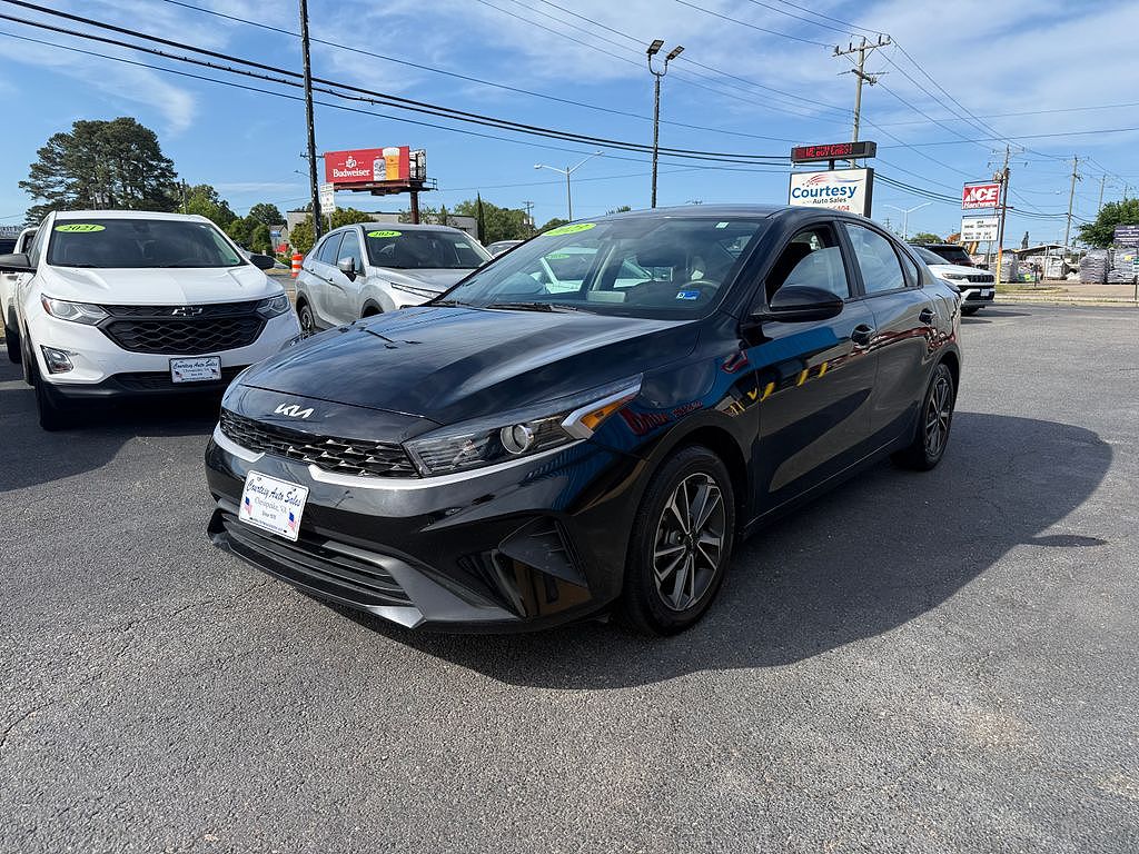 2023 Kia Forte LX