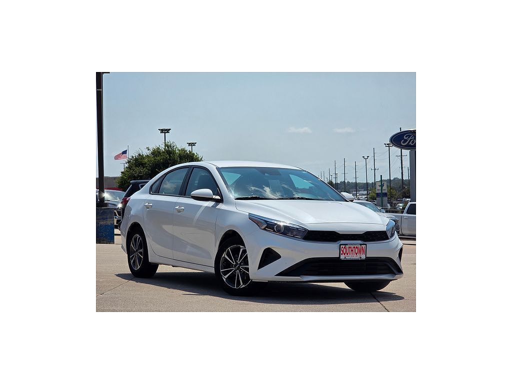 2024 Kia Forte LX