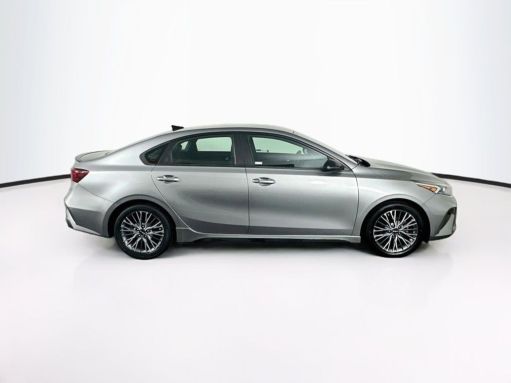 2022 Kia Forte GT-Line