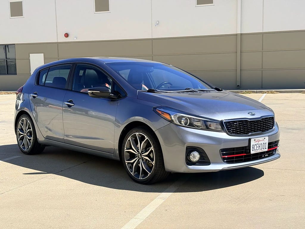 2017 Kia Forte5 SX