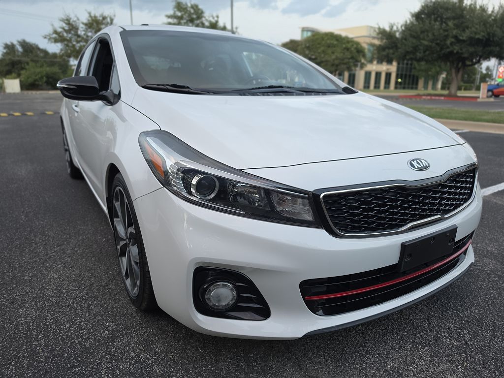 2017 Kia Forte5 SX