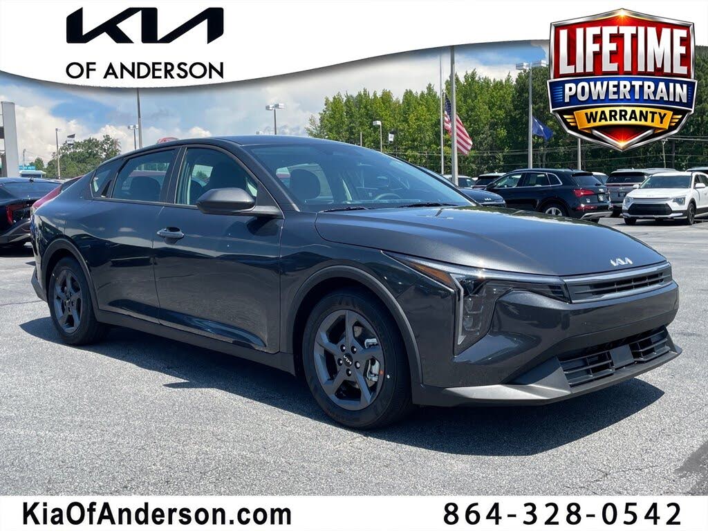 2026 Kia K4 LXS