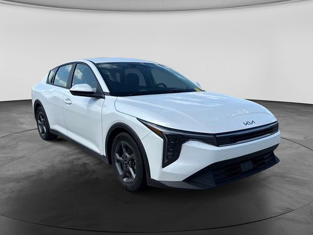2025 Kia K4 LX