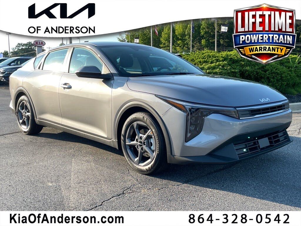 2026 Kia K4 LXS