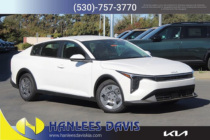 2026 Kia K4 LXS