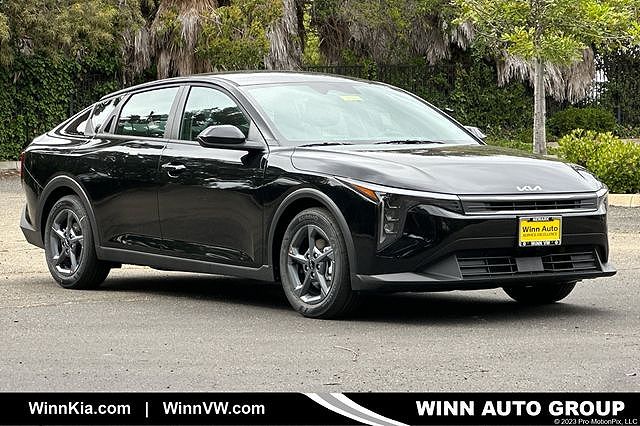 2026 Kia K4 LX