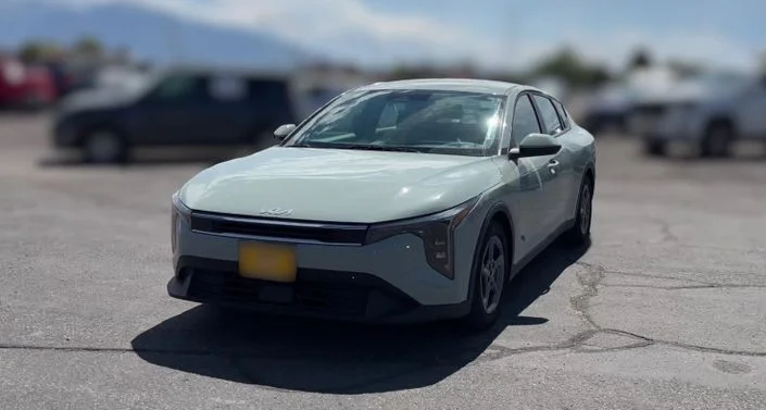2025 Kia K4 LX