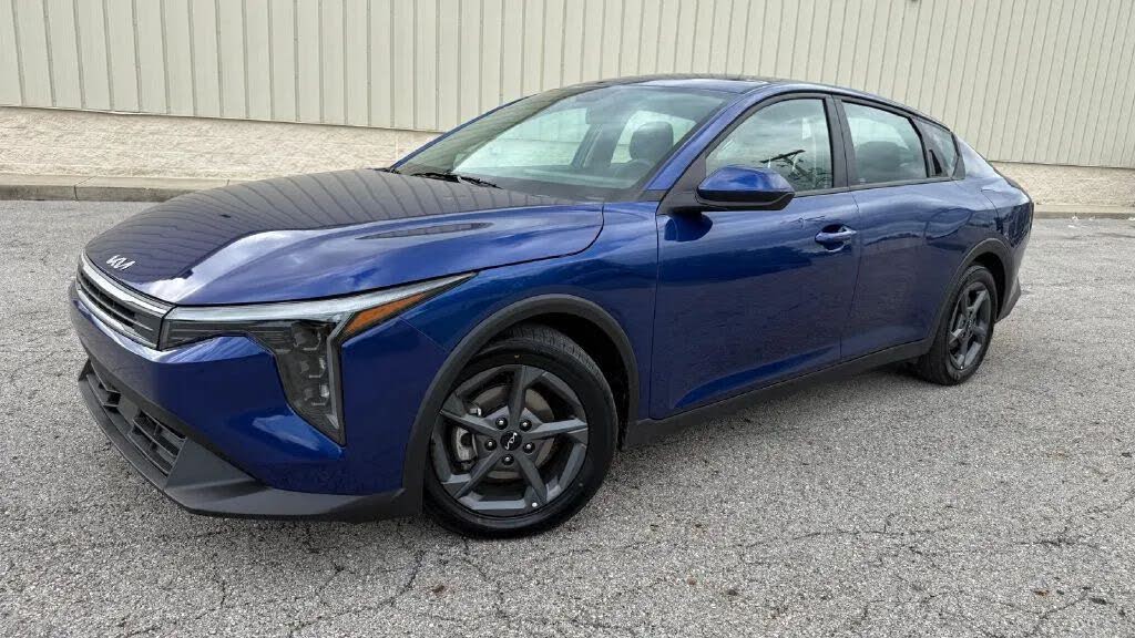 2025 Kia K4 LX
