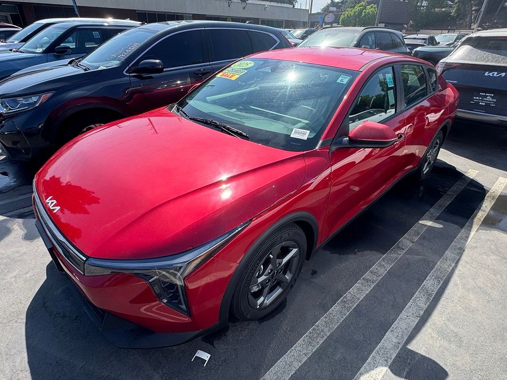 2025 Kia K4 LXS