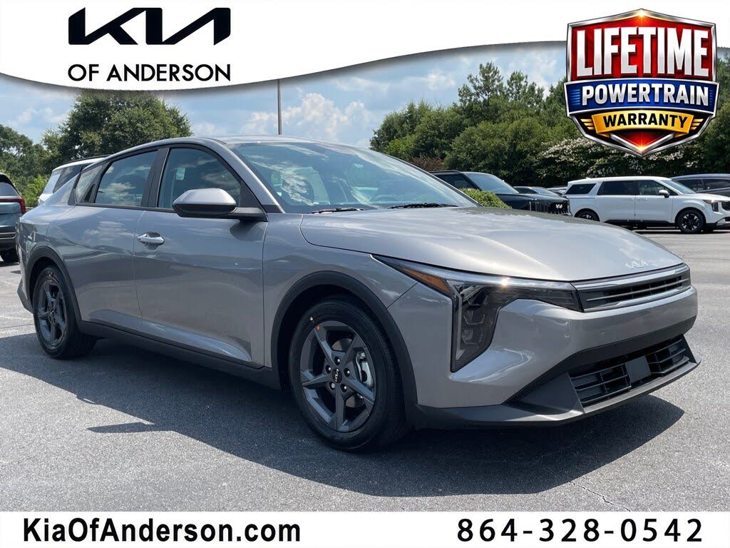 2026 Kia K4 LXS