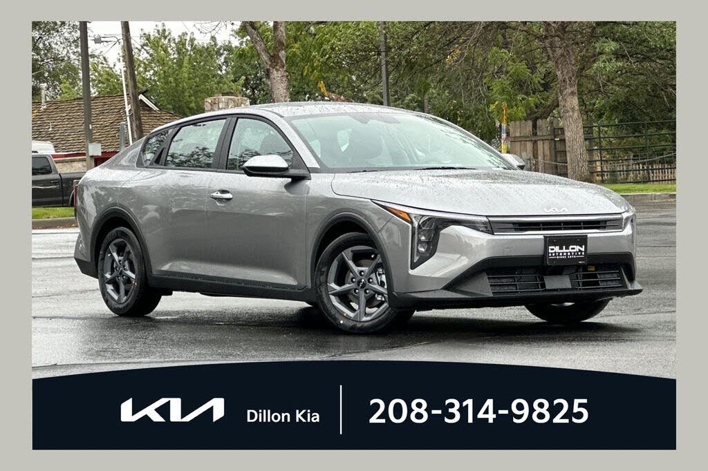 2026 Kia K4 LXS