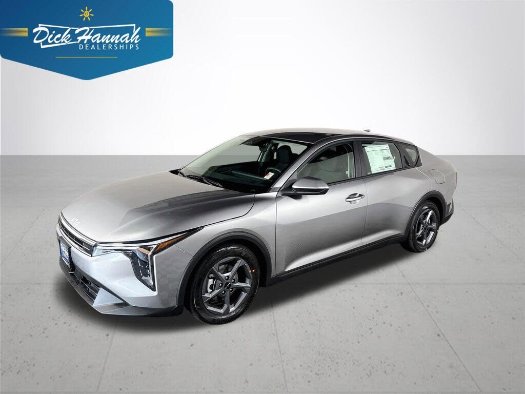 2026 Kia K4 LXS