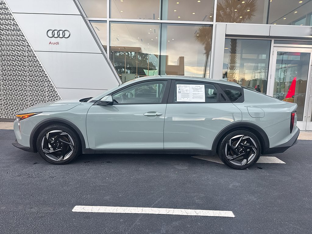 2025 Kia K4 EX