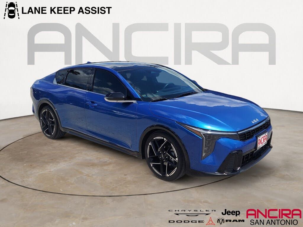 2025 Kia K4 GT-Line