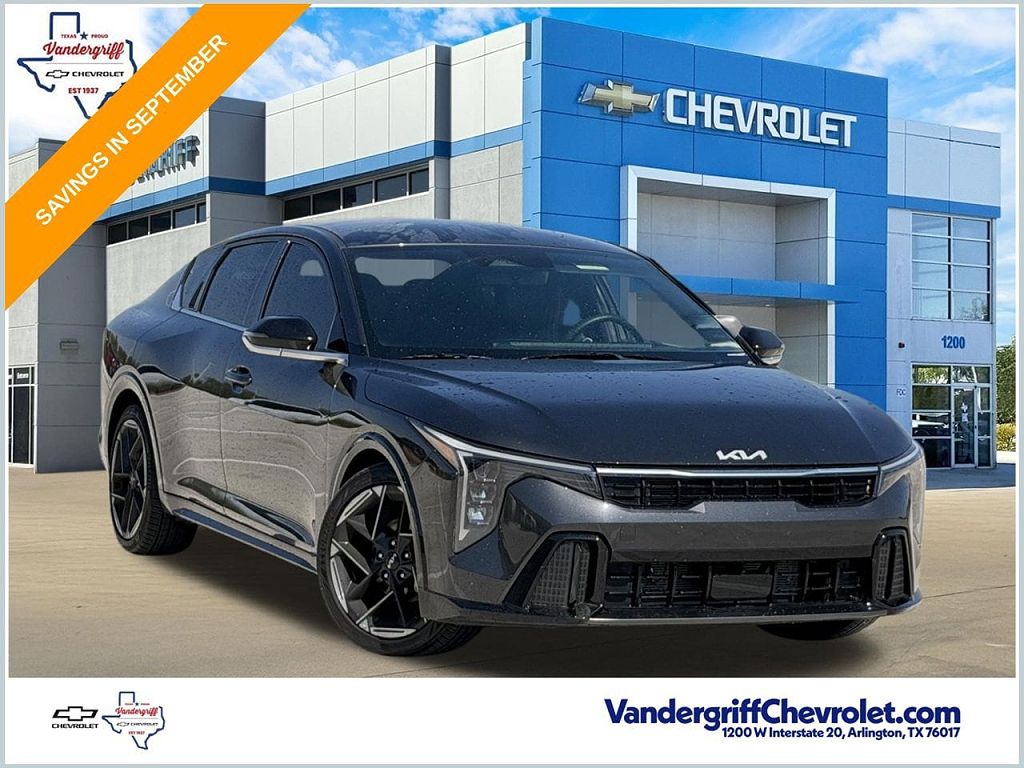 2025 Kia K4 GT-Line