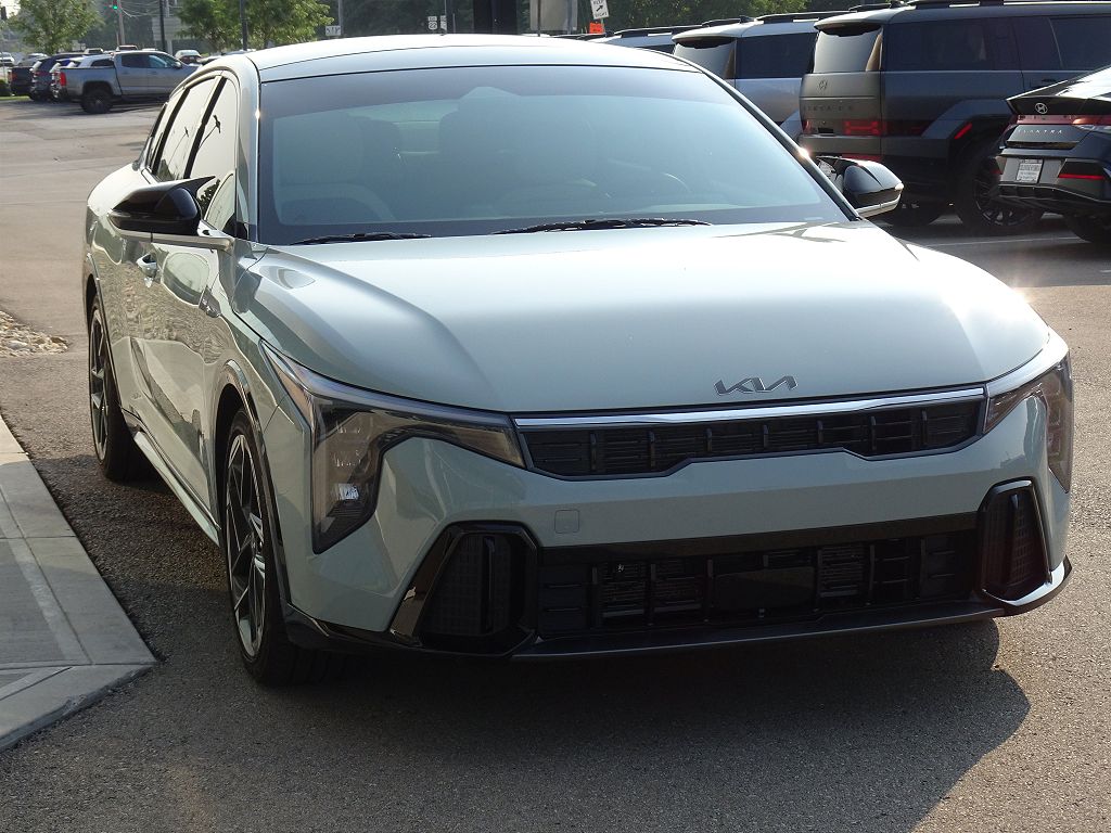 2026 Kia K4 GT-Line