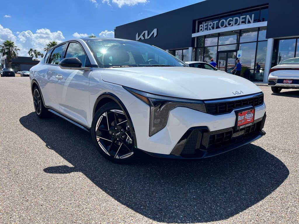 2026 Kia K4 GT-Line