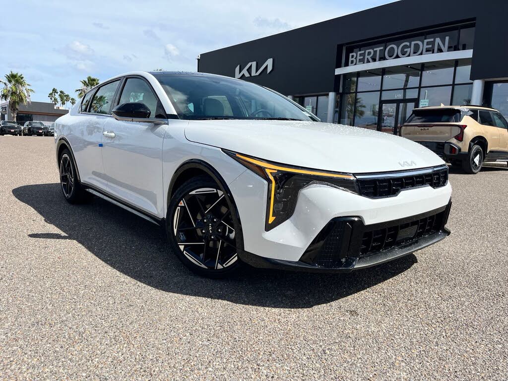 2026 Kia K4 GT-Line
