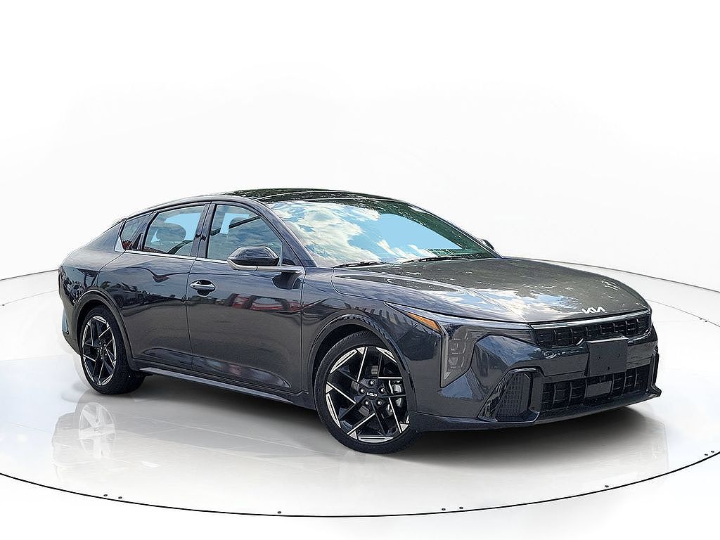 2025 Kia K4 GT-Line
